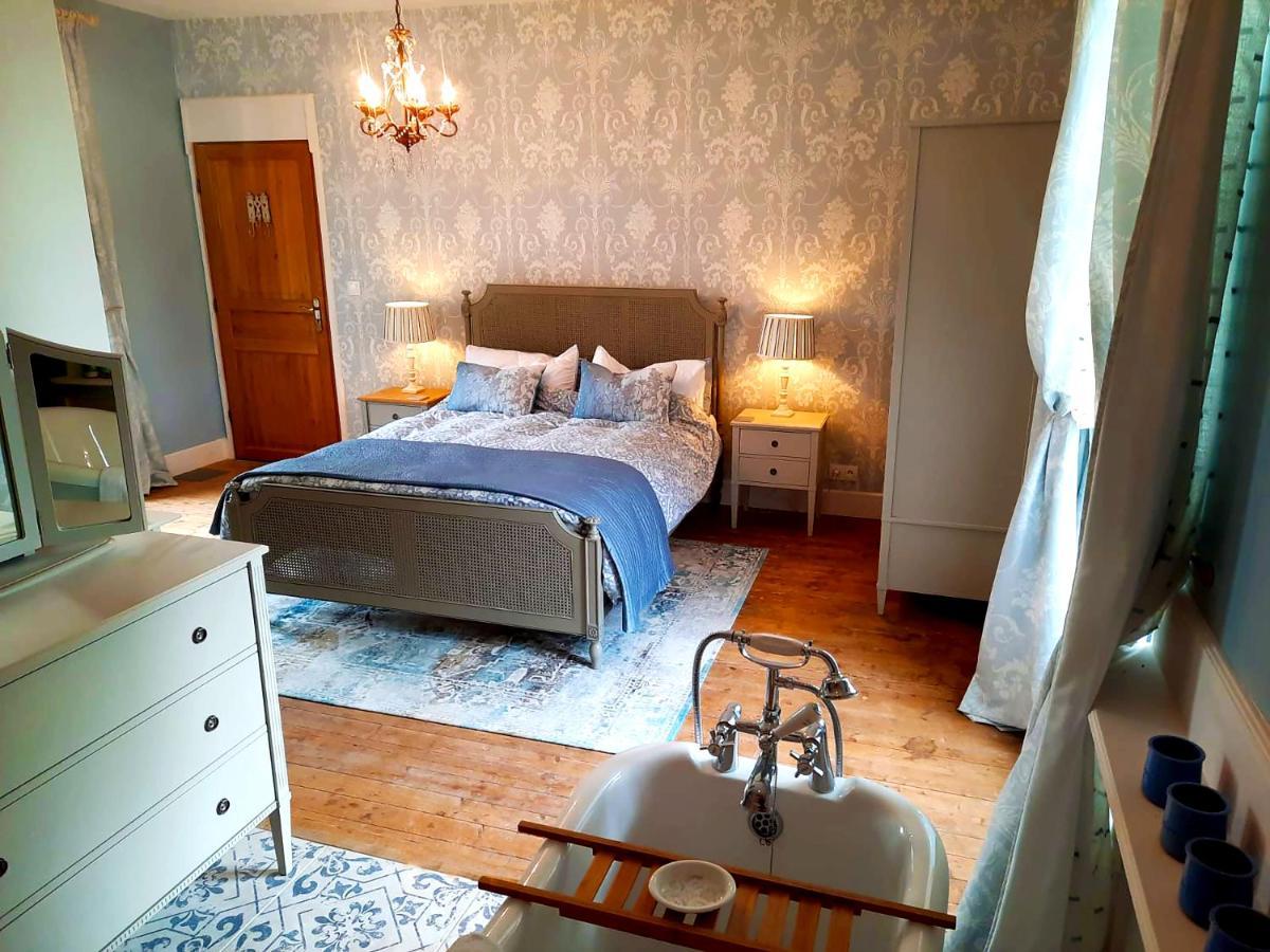 Lorignac Logis De Tirac Bed & Breakfast エクステリア 写真